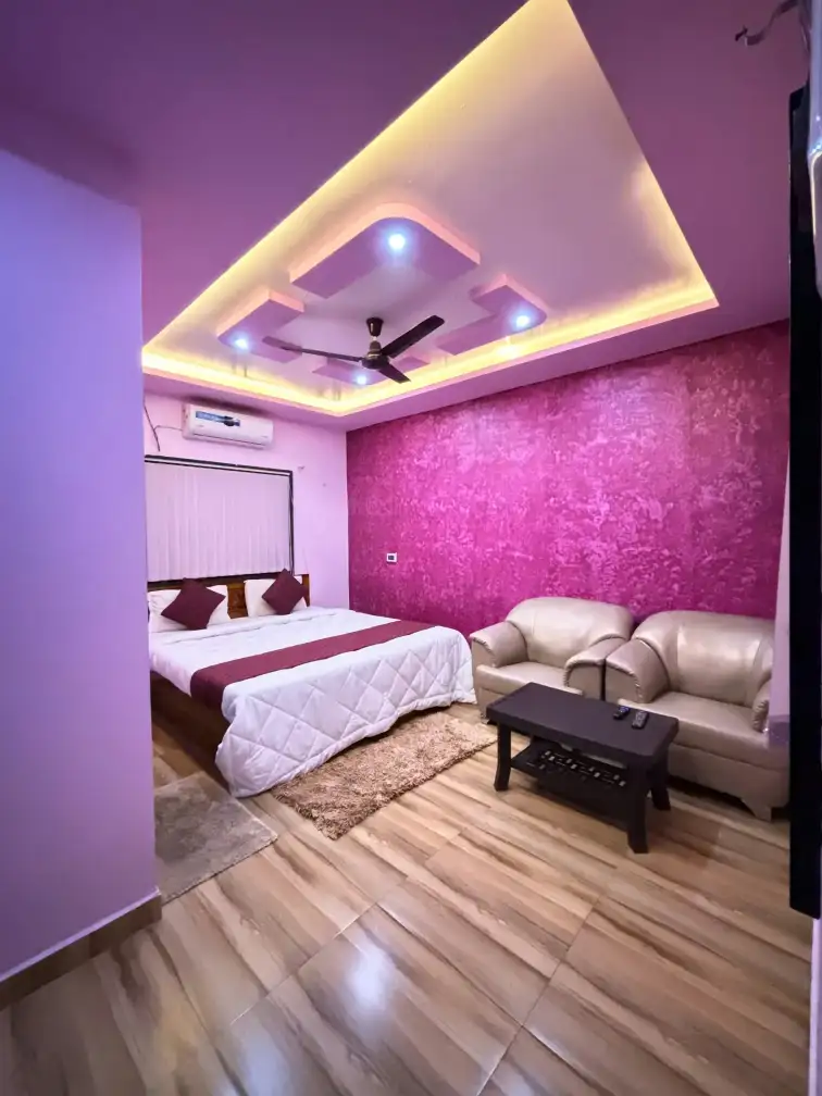 Contemporary Geometric POP Design